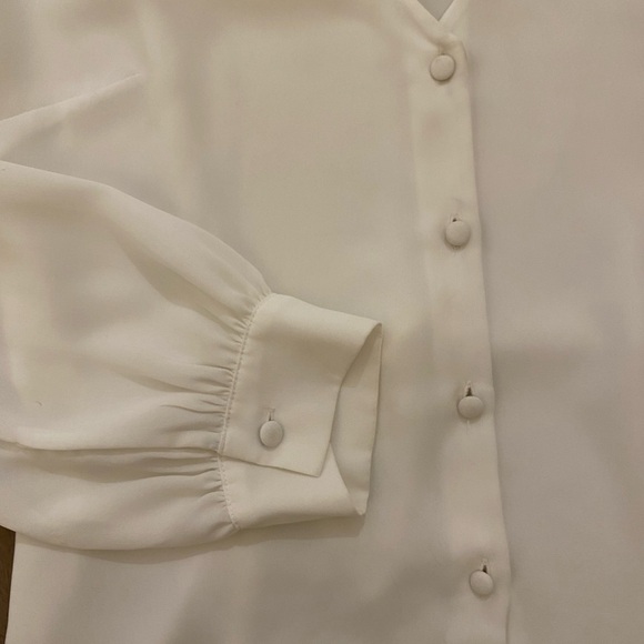 Aritzia Babaton White Button Down Blouse, size S - Picture 4 of 4